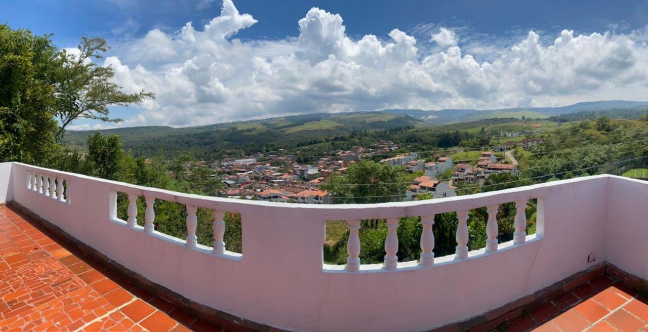 Hotel Campestre La Loma Curiti Bagian luar foto