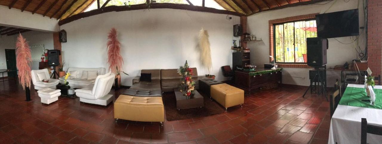 Hotel Campestre La Loma Curiti Bagian luar foto